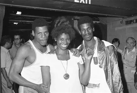 Leon Spinks Parents and Siblings